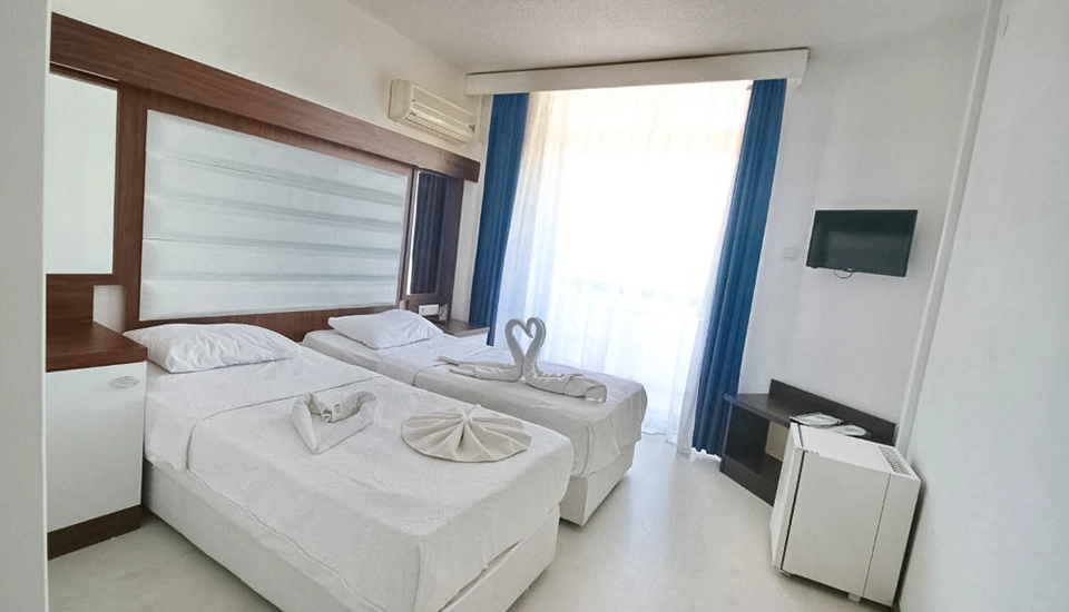 هتل آسنا کوش آداسی